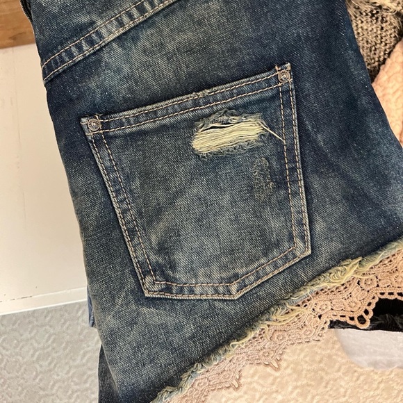 SOLD Free people denim & lace shorts - Picture 4 of 6